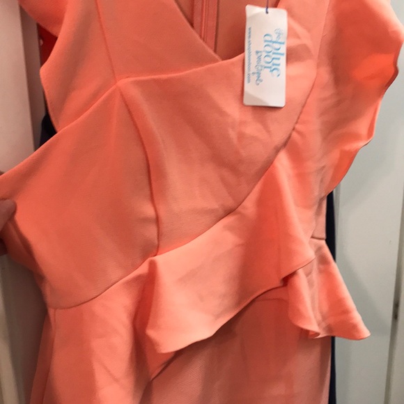 peach dress!! - Picture 2 of 4
